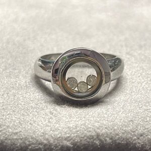 Sterling silver ring with cubic zirconia